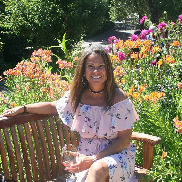 Deanna Drew, principal designer of Deelightful Color Choices