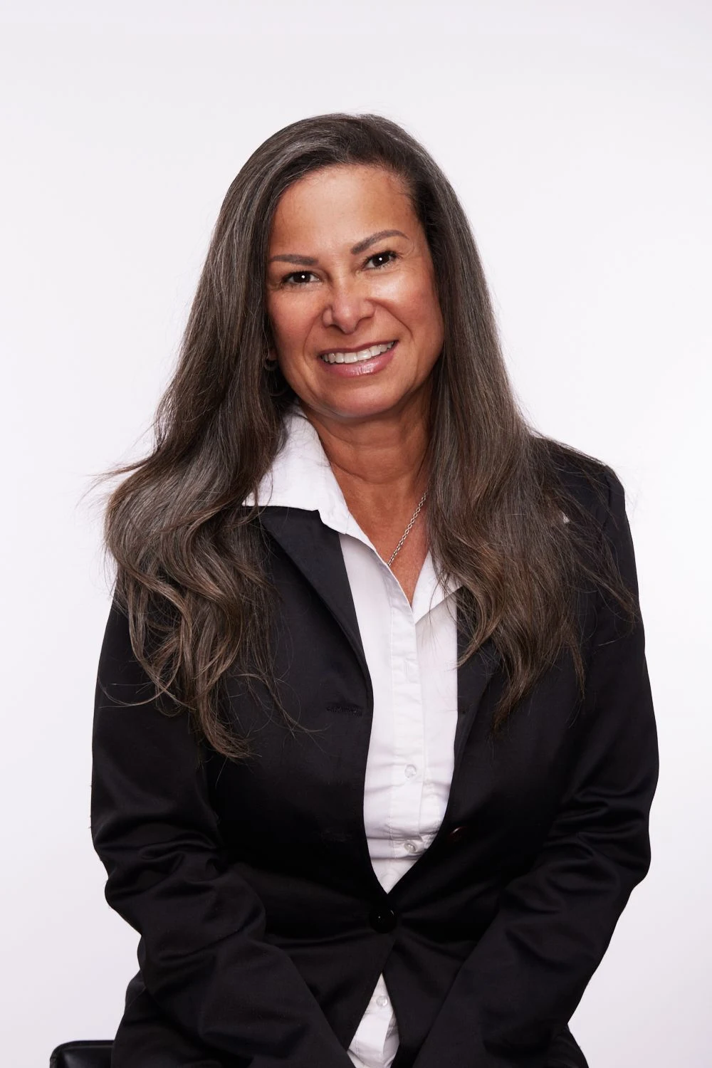 Deanna Drew, founder and principal designer of Deelightful Color Choices